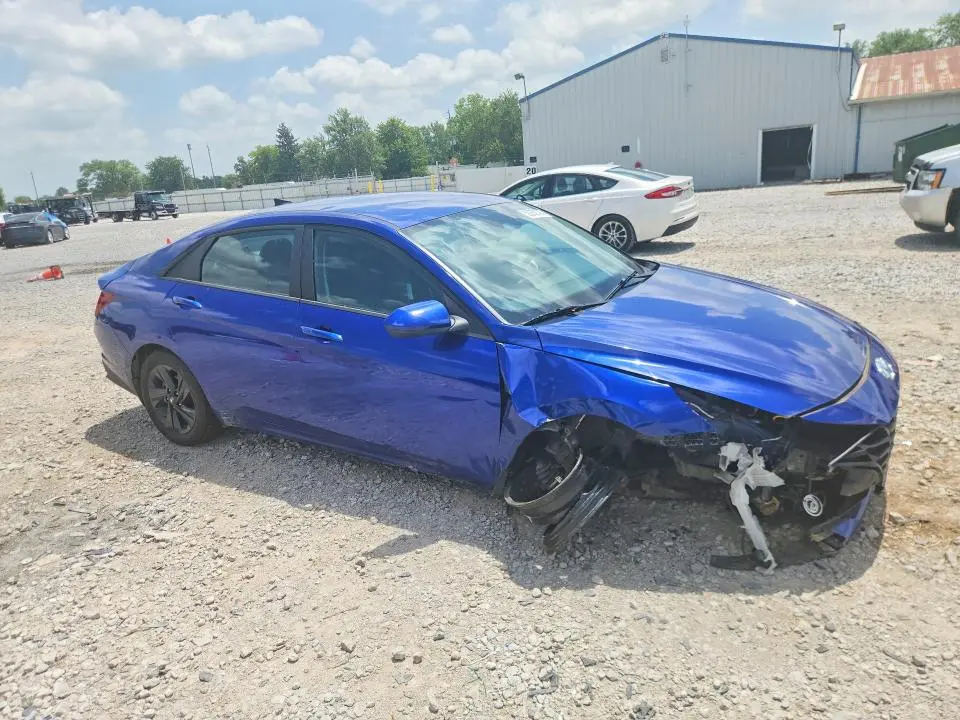 2022 HYUNDAI ELANTRA SEL  