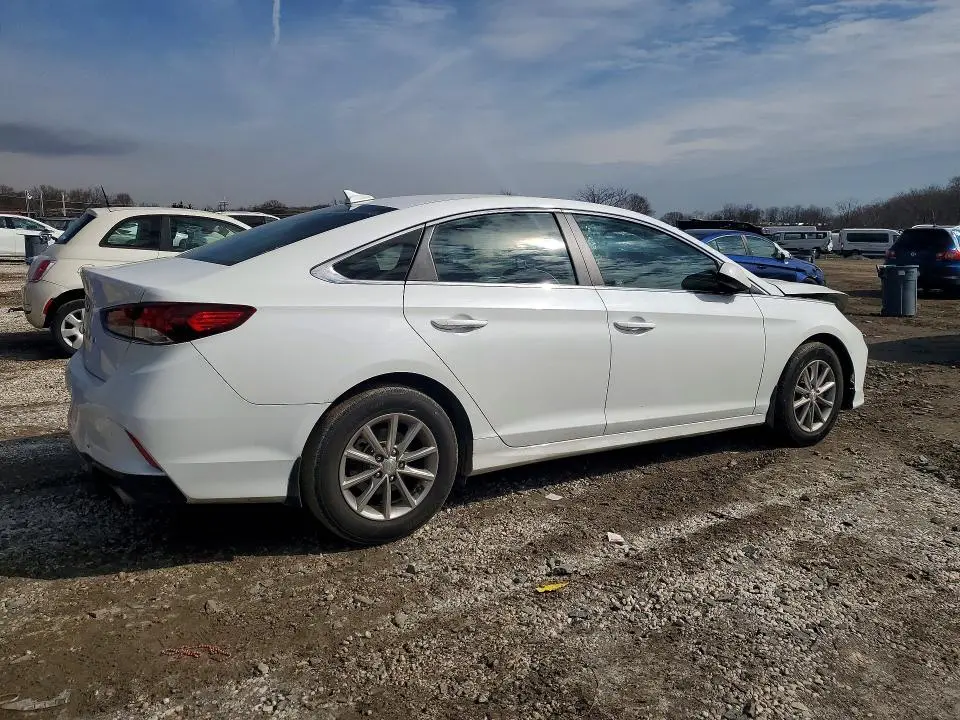 2018 HYUNDAI SONATA SE  