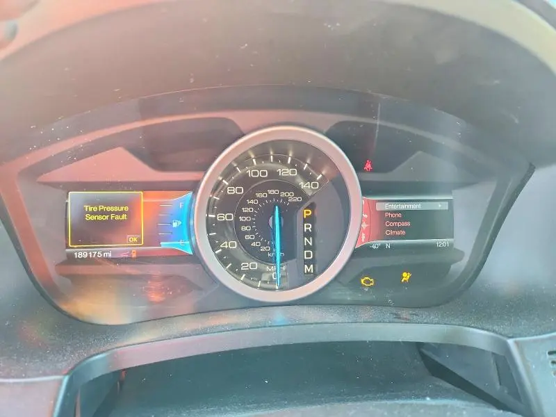 2011 FORD EXPLORER XLT  