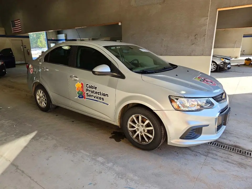 2020 CHEVROLET SONIC LT  