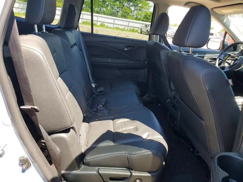 2022 HONDA PILOT SE  
