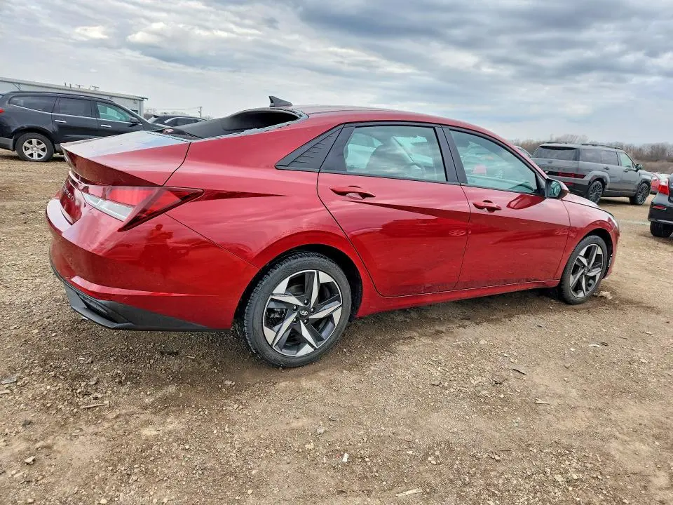 2023 HYUNDAI ELANTRA SEL  