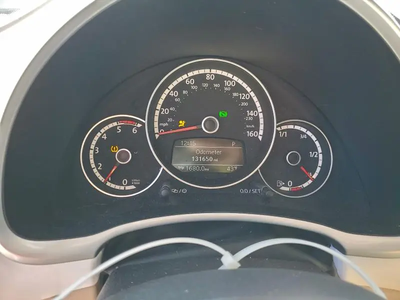 2013 VOLKSWAGEN BEETLE   