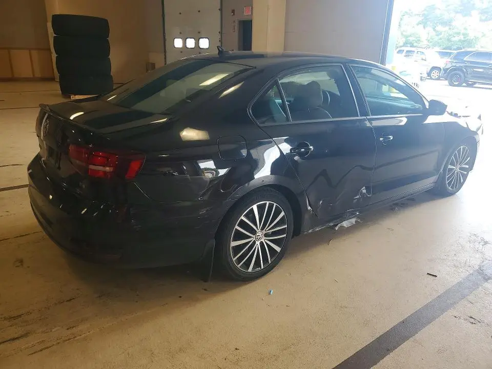 2016 VOLKSWAGEN JETTA SPORT  