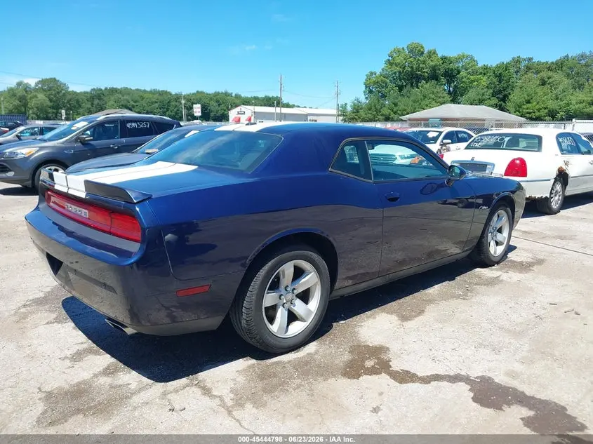 2013 DODGE CHALLENGER SXT PLUS