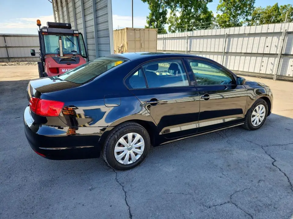 2012 VOLKSWAGEN JETTA BASE  