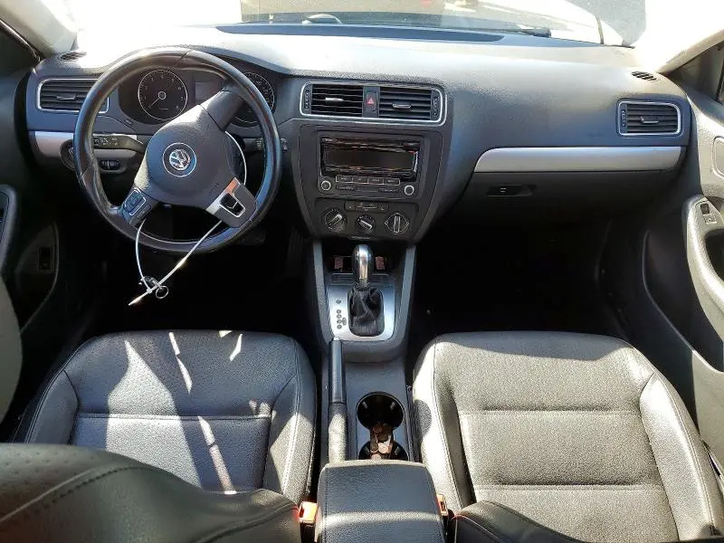 2014 VOLKSWAGEN JETTA   