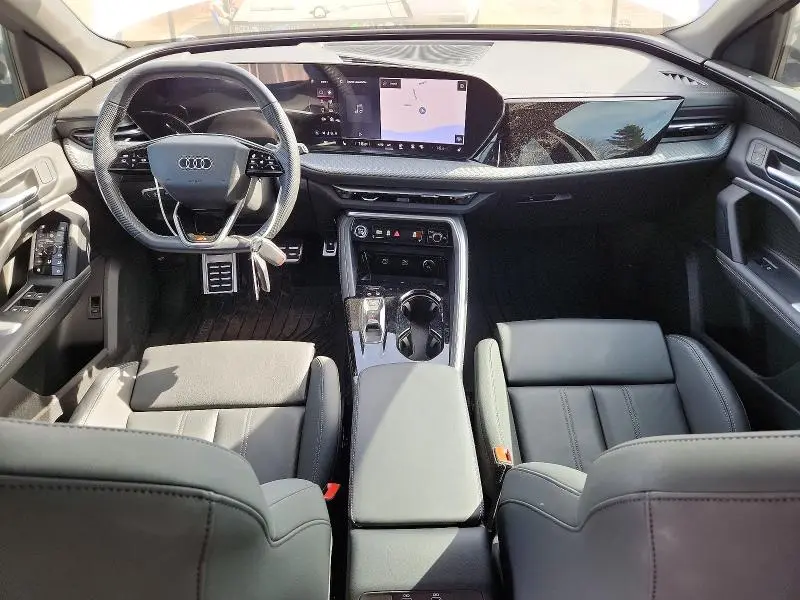 2025 AUDI Q5   