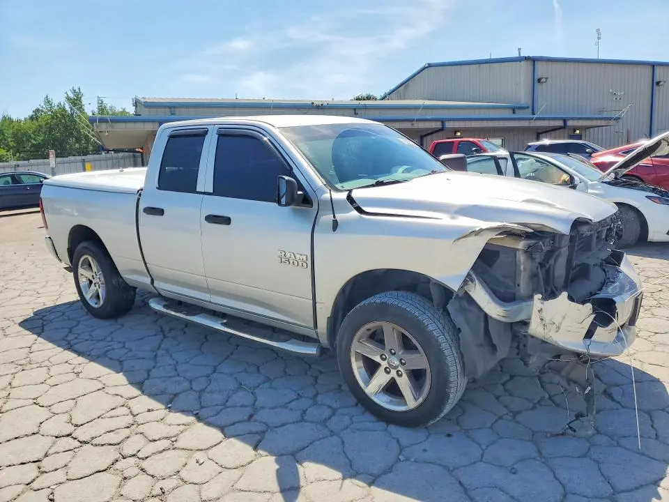 2016 RAM 1500 ST  