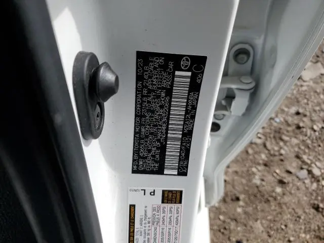 2024 TOYOTA COROLLA SE  