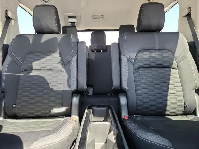 2022 NISSAN PATHFINDER SV  