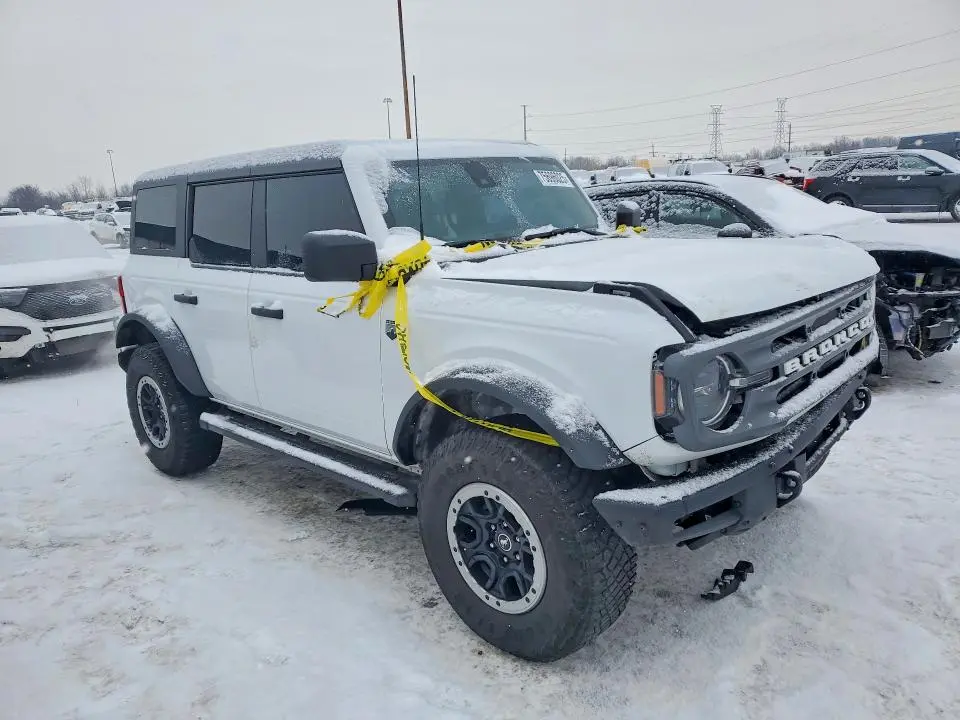 2023 FORD BRONCO BASE  