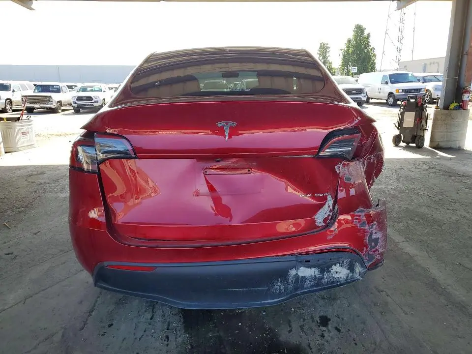 2024 TESLA MODEL Y   