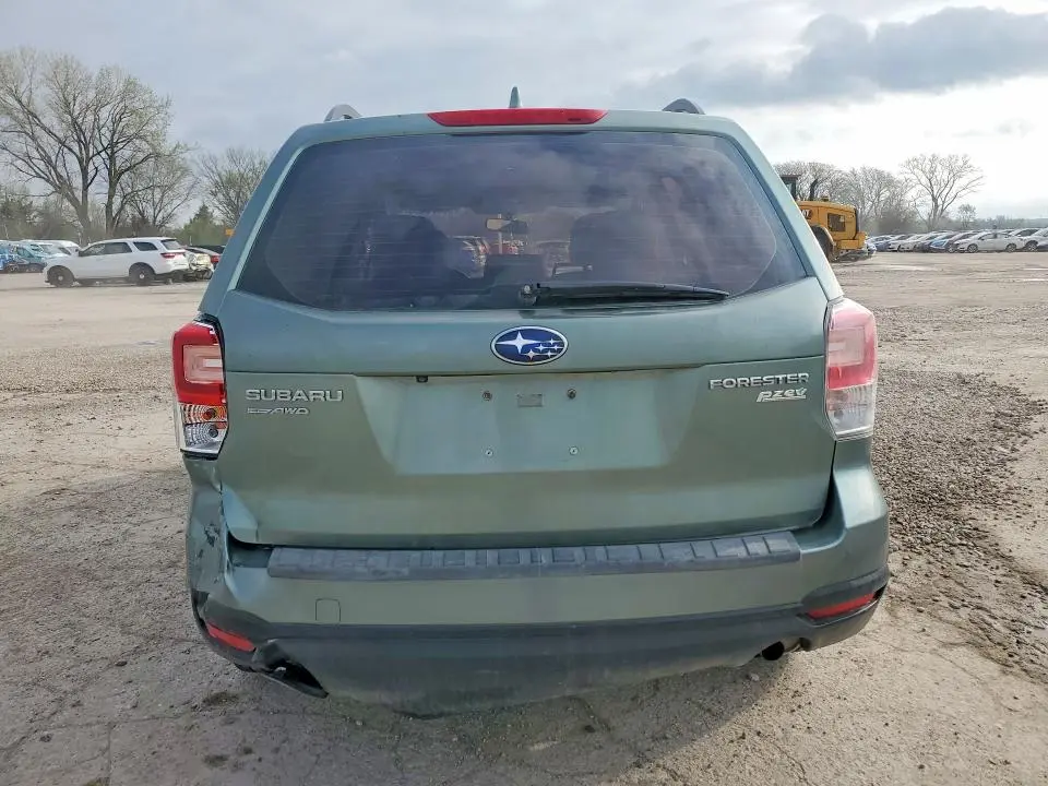 2017 SUBARU FORESTER   