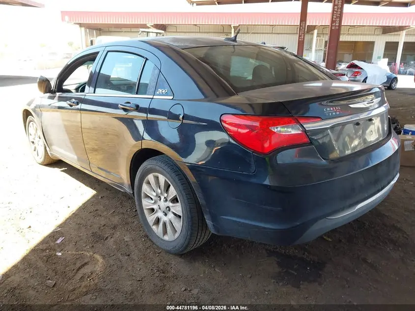 2012 CHRYSLER 200 LX