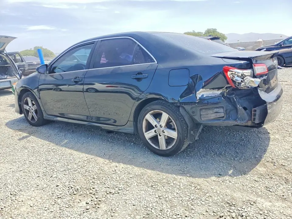 2012 TOYOTA CAMRY SE  