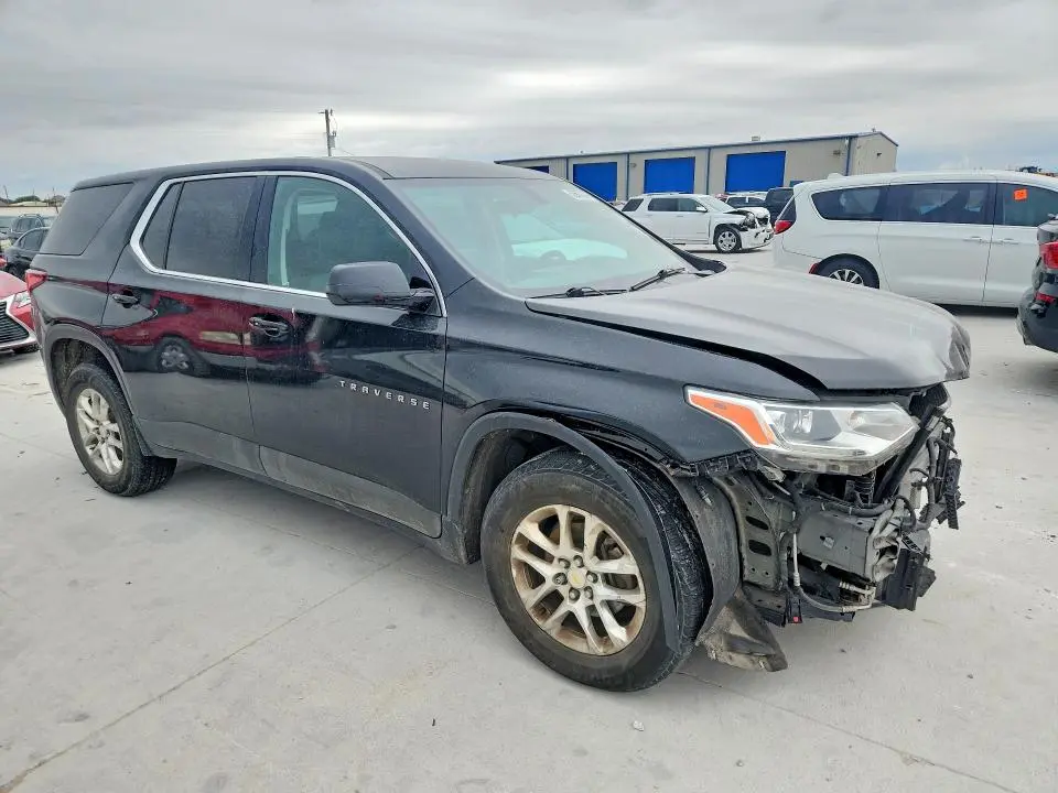 2019 CHEVROLET TRAVERSE LS  