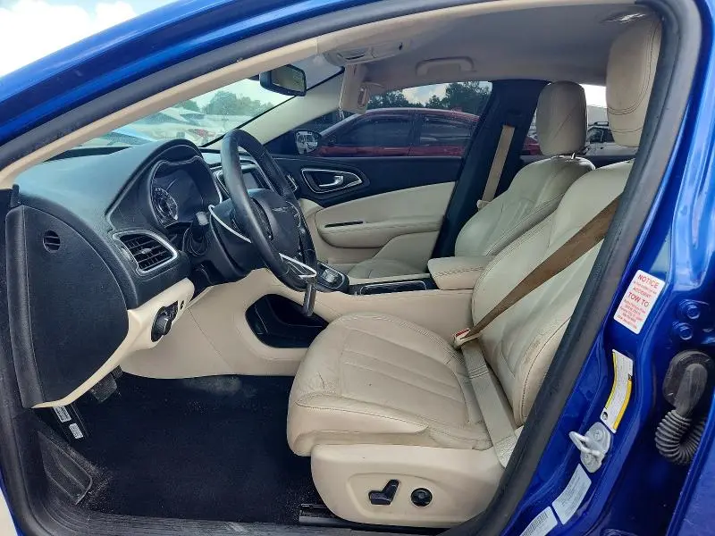 2016 CHRYSLER 200 LIMITED  