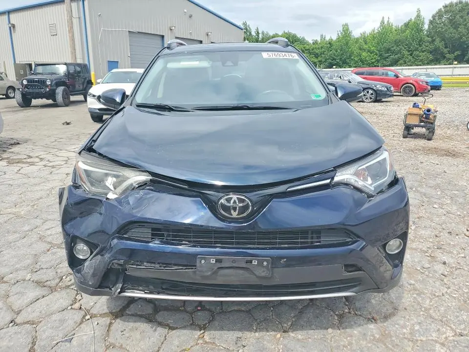 2018 TOYOTA RAV4 XLE  