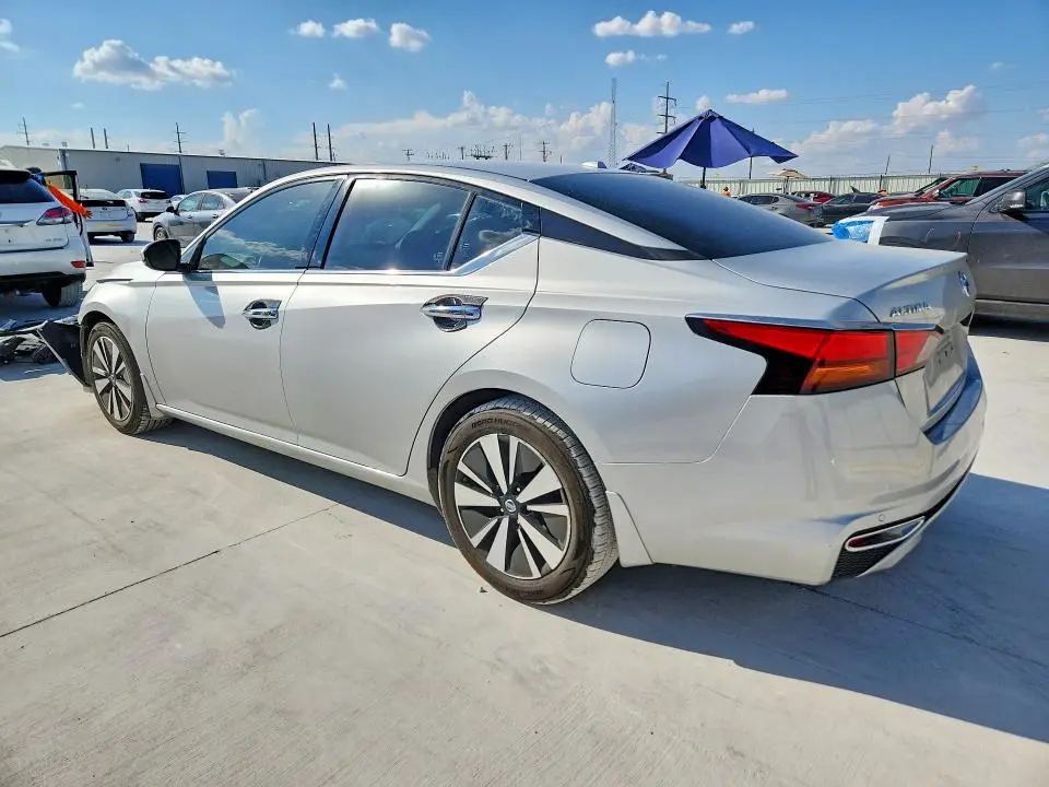 2019 NISSAN ALTIMA SV  