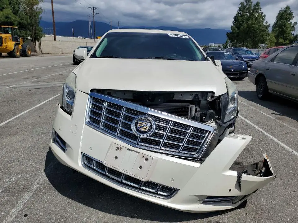 2013 CADILLAC XTS LUXURY COLLECTION  