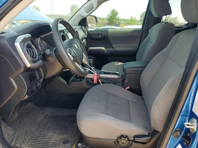 2017 TOYOTA TACOMA SR5  