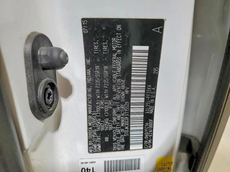 2015 TOYOTA SIENNA LE  