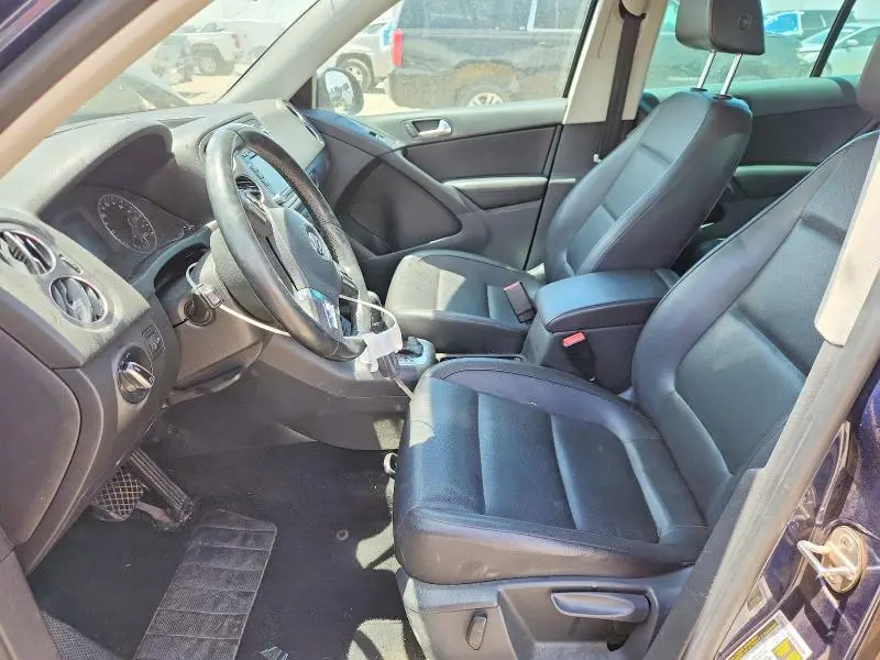 2013 VOLKSWAGEN TIGUAN S  