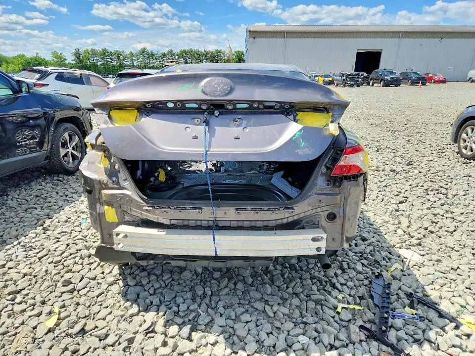 2018 TOYOTA CAMRY LE  
