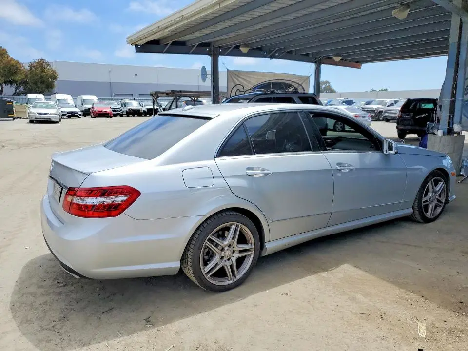 2011 MERCEDES-BENZ E 350  
