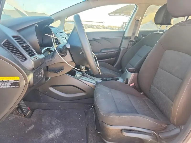 2016 KIA FORTE LX  