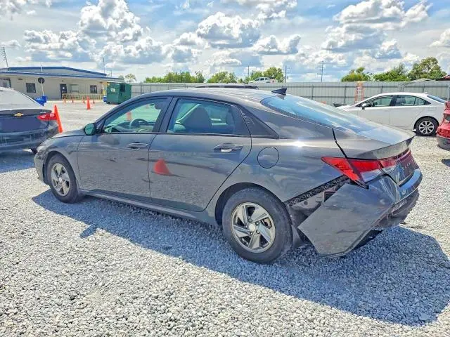 2024 HYUNDAI ELANTRA SE  