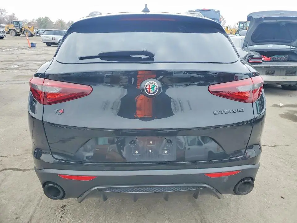 2018 ALFA ROMEO STELVIO SPORT  