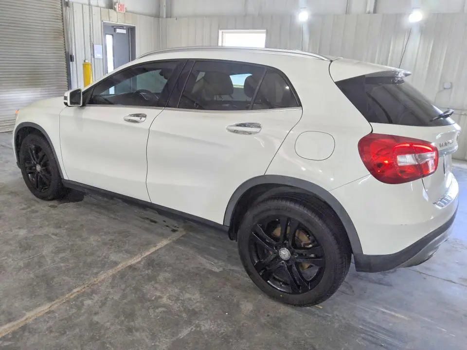 2016 MERCEDES-BENZ GLA 250  