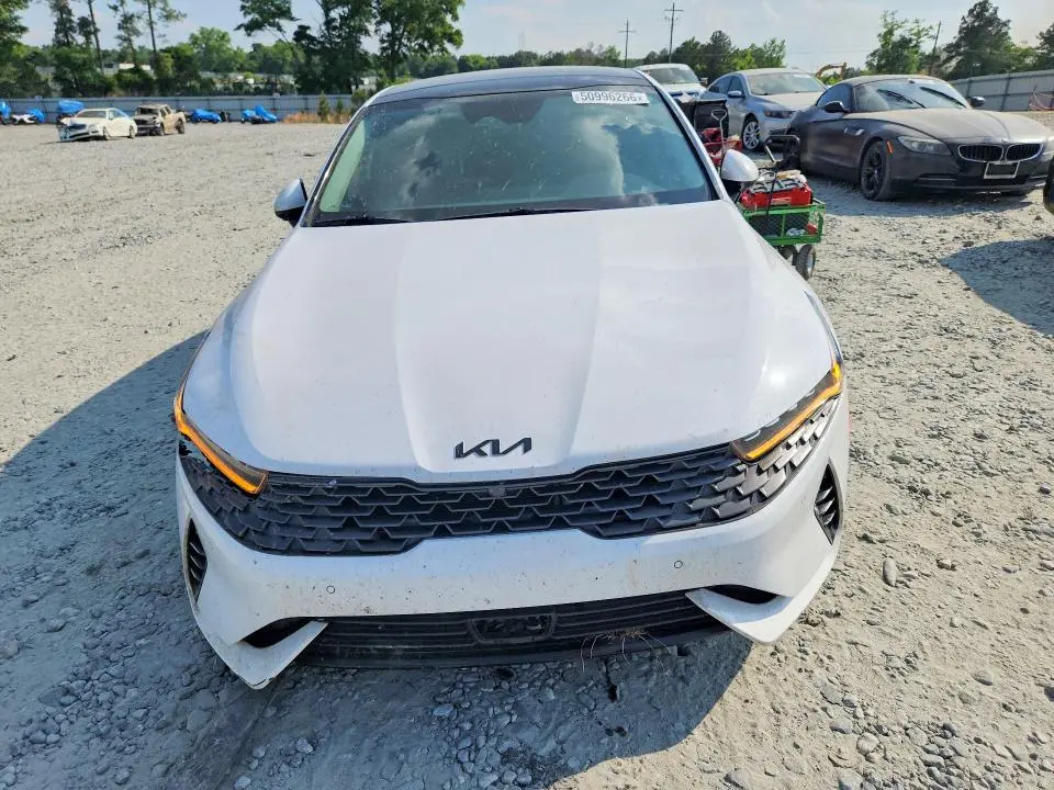 2022 KIA K5 EX  