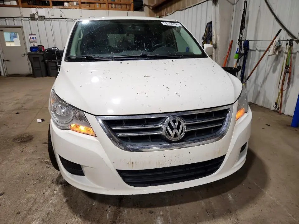 2012 VOLKSWAGEN ROUTAN SE  