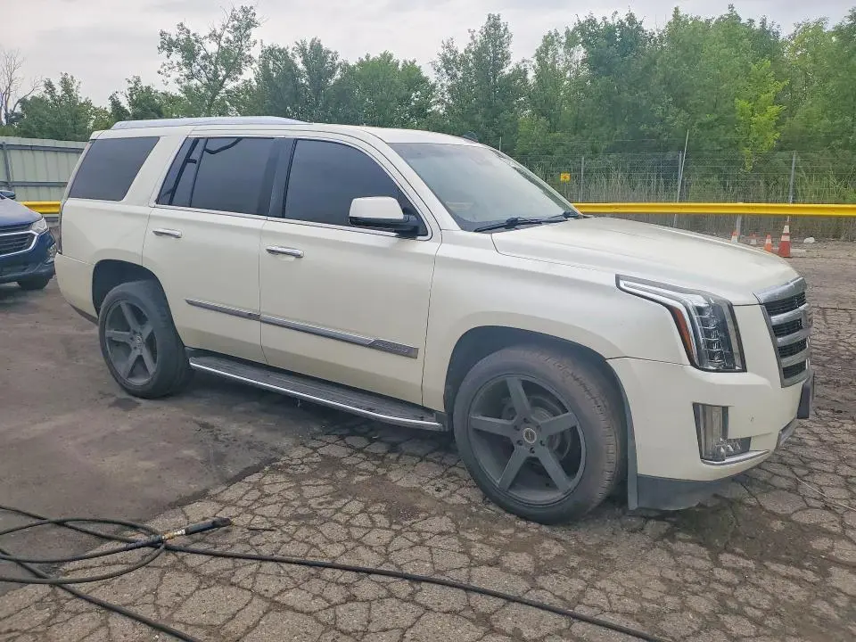 2015 CADILLAC ESCALADE LUXURY  