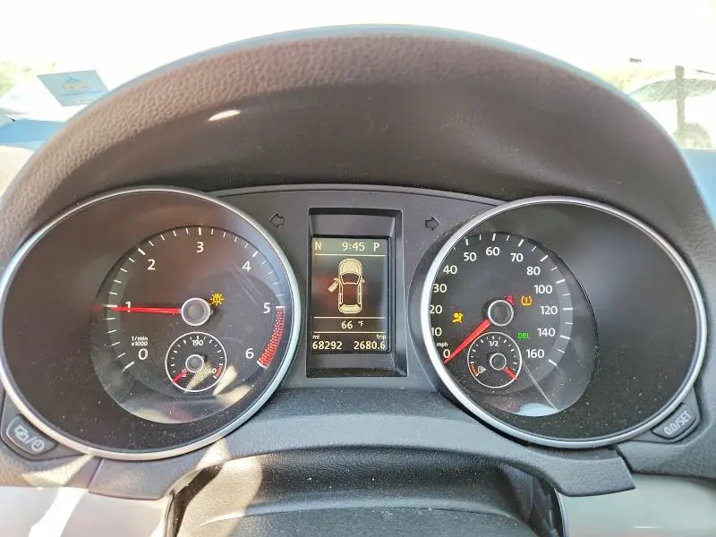 2013 VOLKSWAGEN GOLF   
