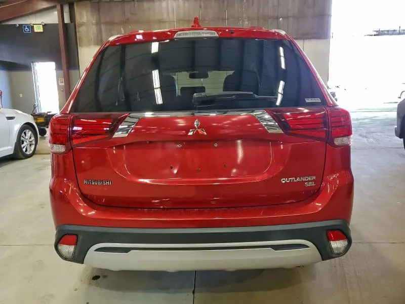 2019 MITSUBISHI OUTLANDER SE  