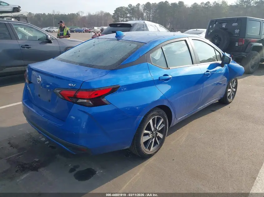 2021 NISSAN VERSA SV XTRONIC CVT