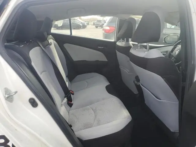 2020 TOYOTA PRIUS LE  