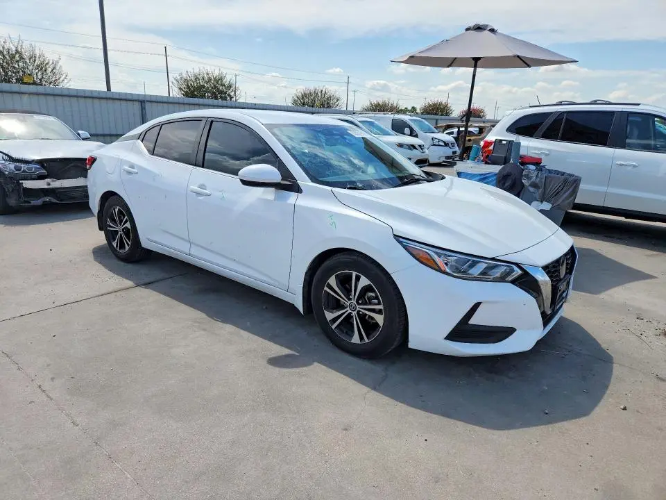 2022 NISSAN SENTRA SV  