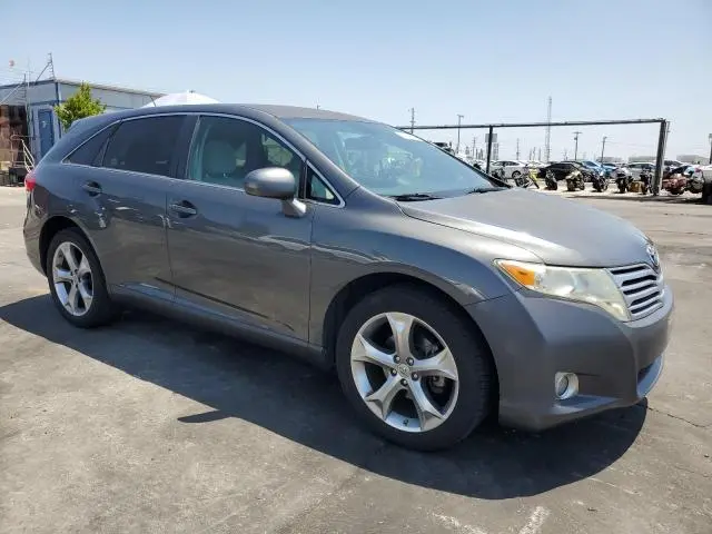 2012 TOYOTA VENZA LE  