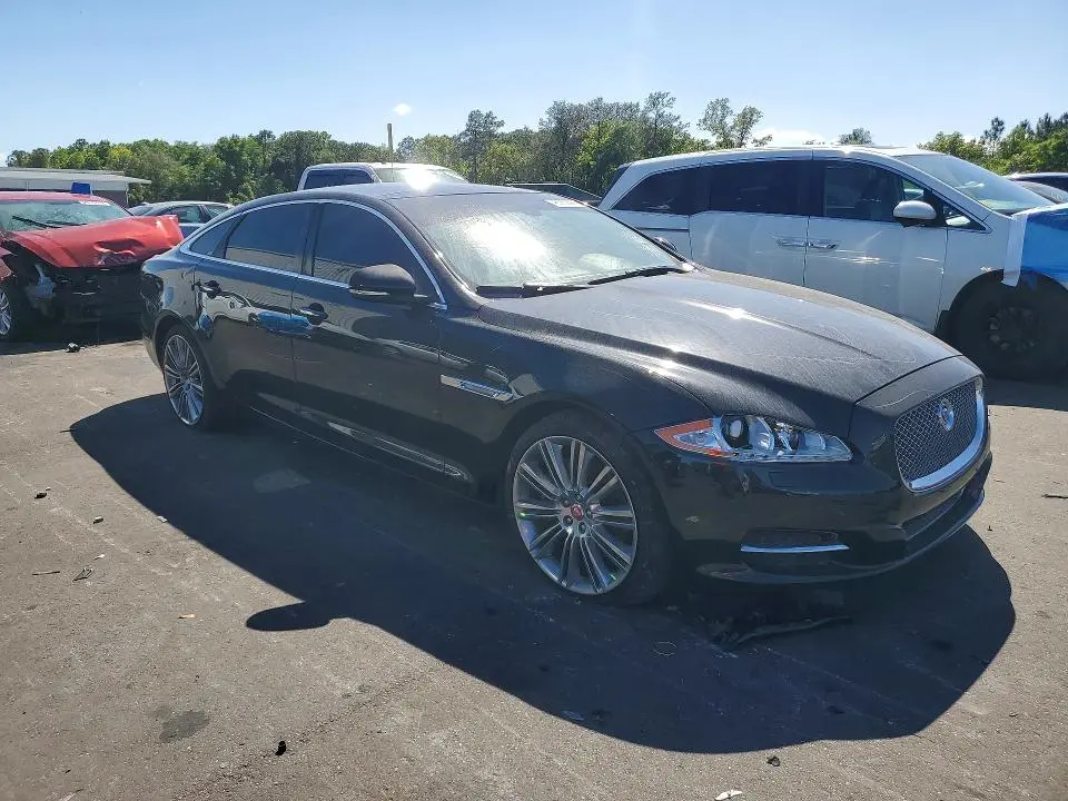 2015 JAGUAR XJL PORTFOLIO  