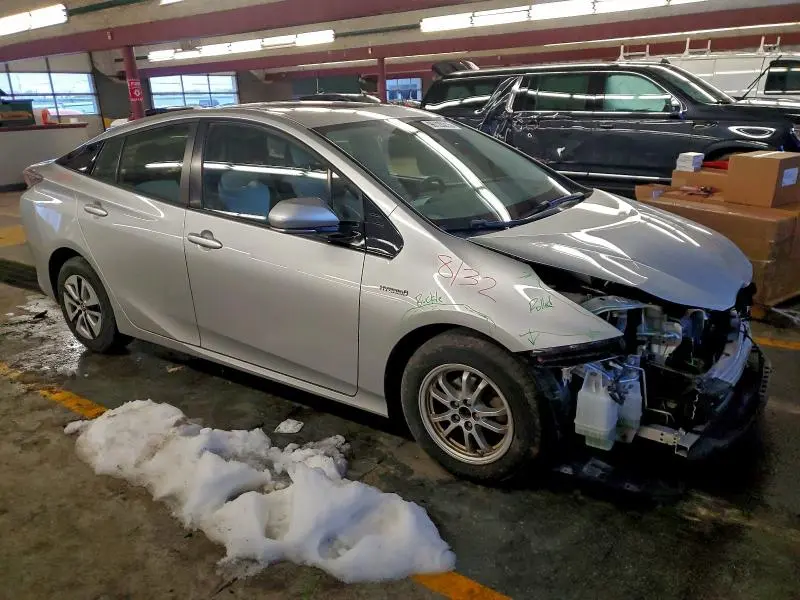 2017 TOYOTA PRIUS   