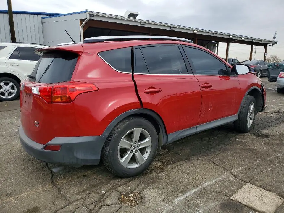 2015 TOYOTA RAV4 XLE  