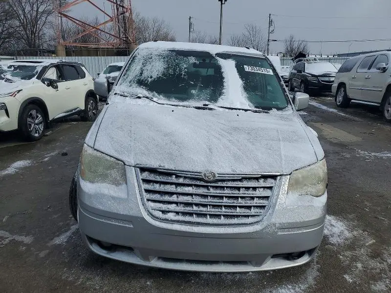 2010 CHRYSLER TOWN & COUNTRY TOURING  