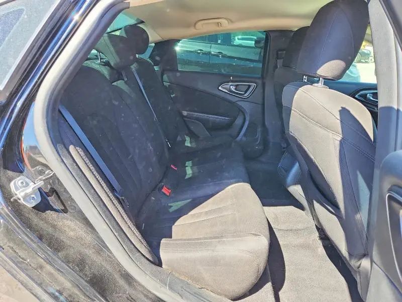 2017 CHRYSLER 200 LX  