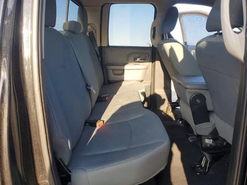 2017 RAM 1500 SLT  