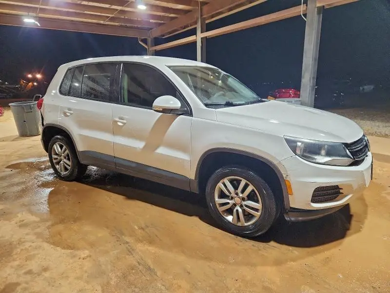 2014 VOLKSWAGEN TIGUAN S  